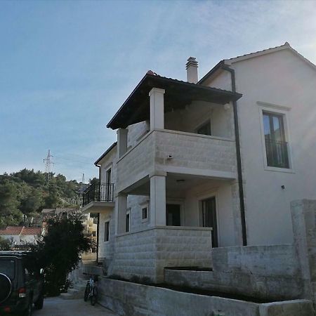Apartmani Marijana Postira Buitenkant foto
